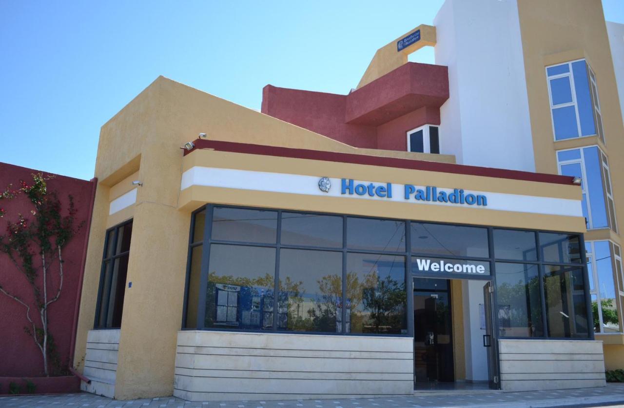 Palladion Adelianos Kampos Bagian luar foto